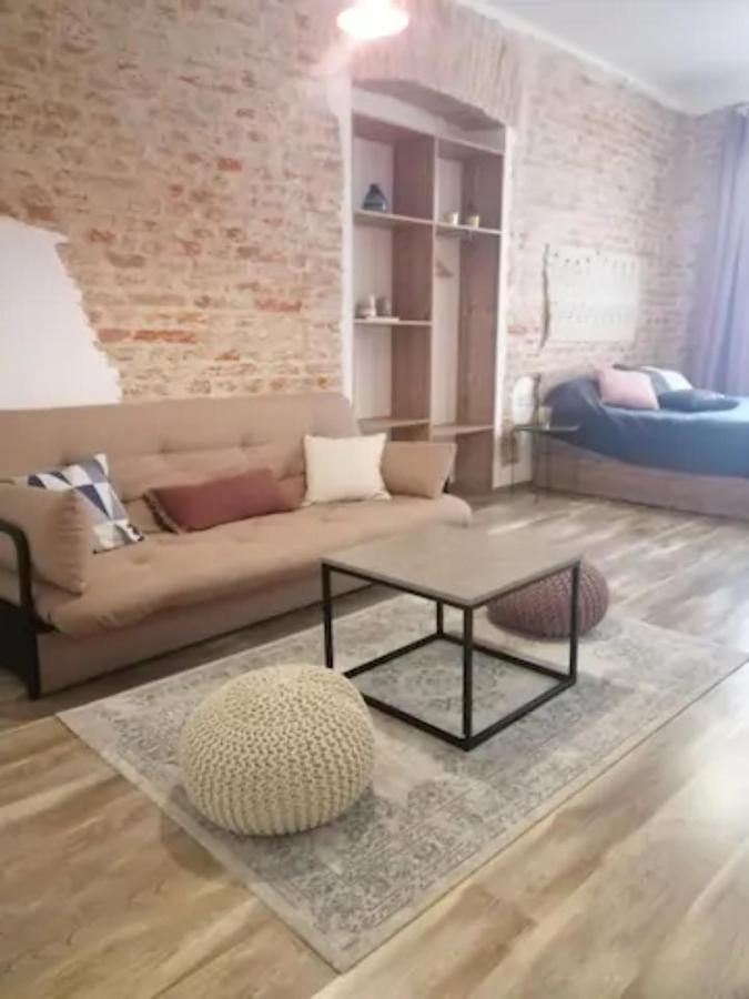 Dorosh-home квартира-студія в центрі львова إلفيف